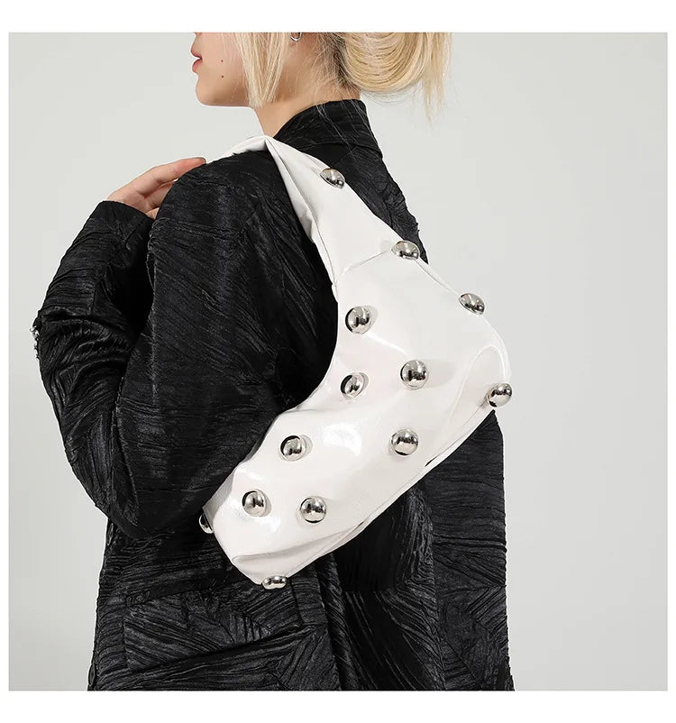 Bolsa Retro Rebites | Chic ✦ Atitude