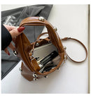 Bolsa Retro Rebites | Chic ✦ Atitude