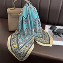 Lenço Quadrado Cetim | Macio ✦ Elegante ✦ Chique Multifuncional