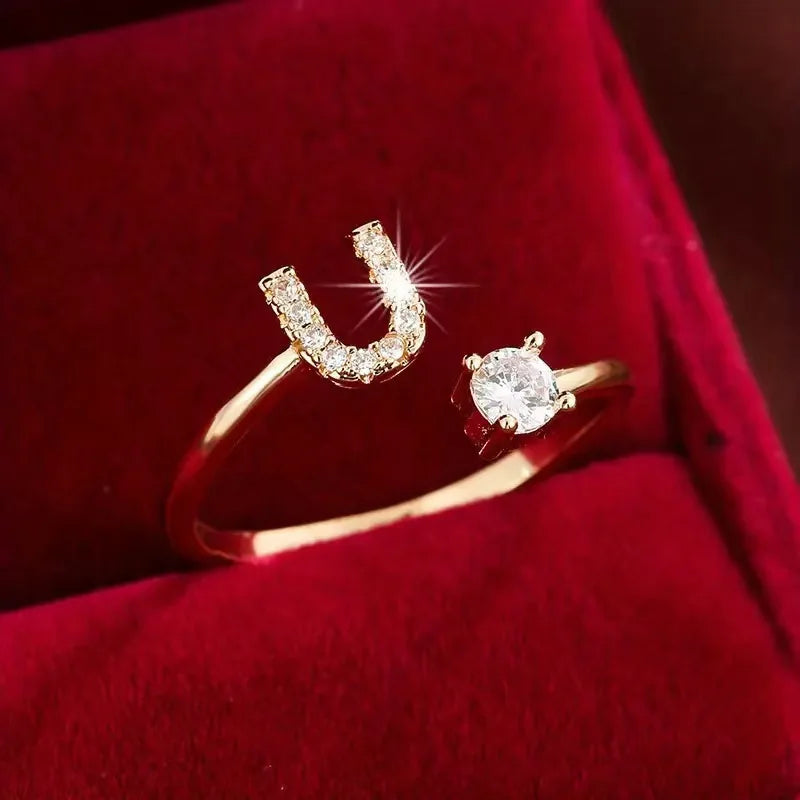 Anel Letras Zircônia Banhado Ouro 14K | Ajustavel ✦ Moderno [Várias Iniciais]